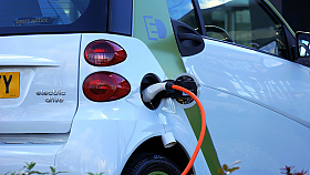 Elektromobilita v �esku. Jak jsme na tom?