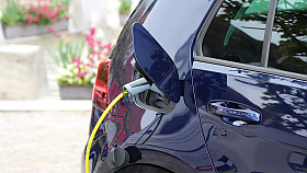 Elektromobilita a dob�jec� stanice