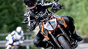 P�edstavujeme: KTM 1290 Super Duke GT