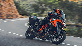P�edstavujeme: KTM 1290 Super Duke GT