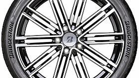 V�t�z test� podruh�: Bridgestone Potenza Sport