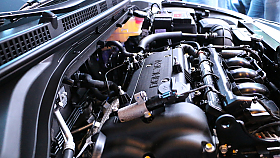 Otazn�ky: Kdy skon�� spalovac� motory?