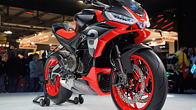 EICMA 2022: nejkr�sn�j�� motorkou je Ducati Diavel V4