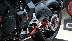 EICMA 2022: nejkr�sn�j�� motorkou je Ducati Diavel V4