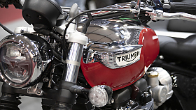 Motocykl Praha 2023 - mal� ohl�dnut� slovem i obrazem