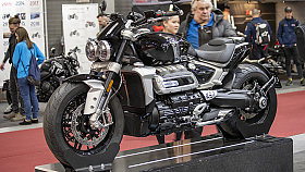 Motocykl Praha 2023 - mal� ohl�dnut� slovem i obrazem