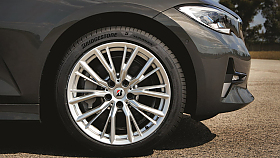 Nejlep�� pneu roku 2023 pro crossovery