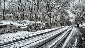 Nebezpe h na ledu. Na tom ernm zvl᚝