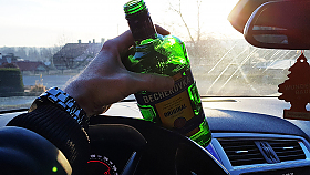 Alkohol za volantem, nehody, policejn� kontroly