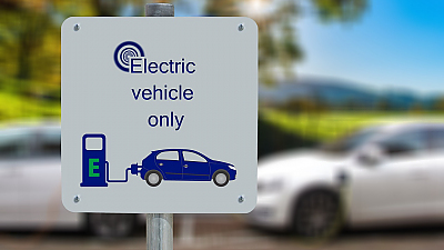 Elektromobilita a dob�jec� stanice