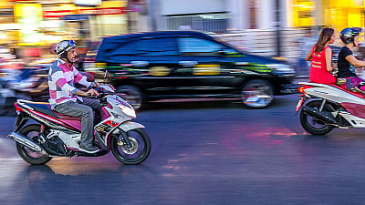 Automobilist� versus motork��i